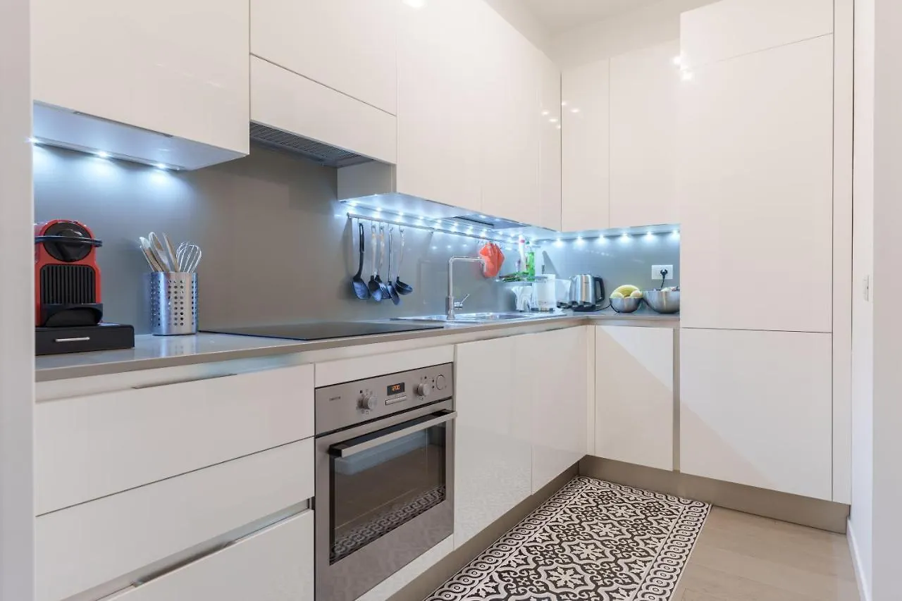Seven Luxury Apartment Parioli Rome 0*,