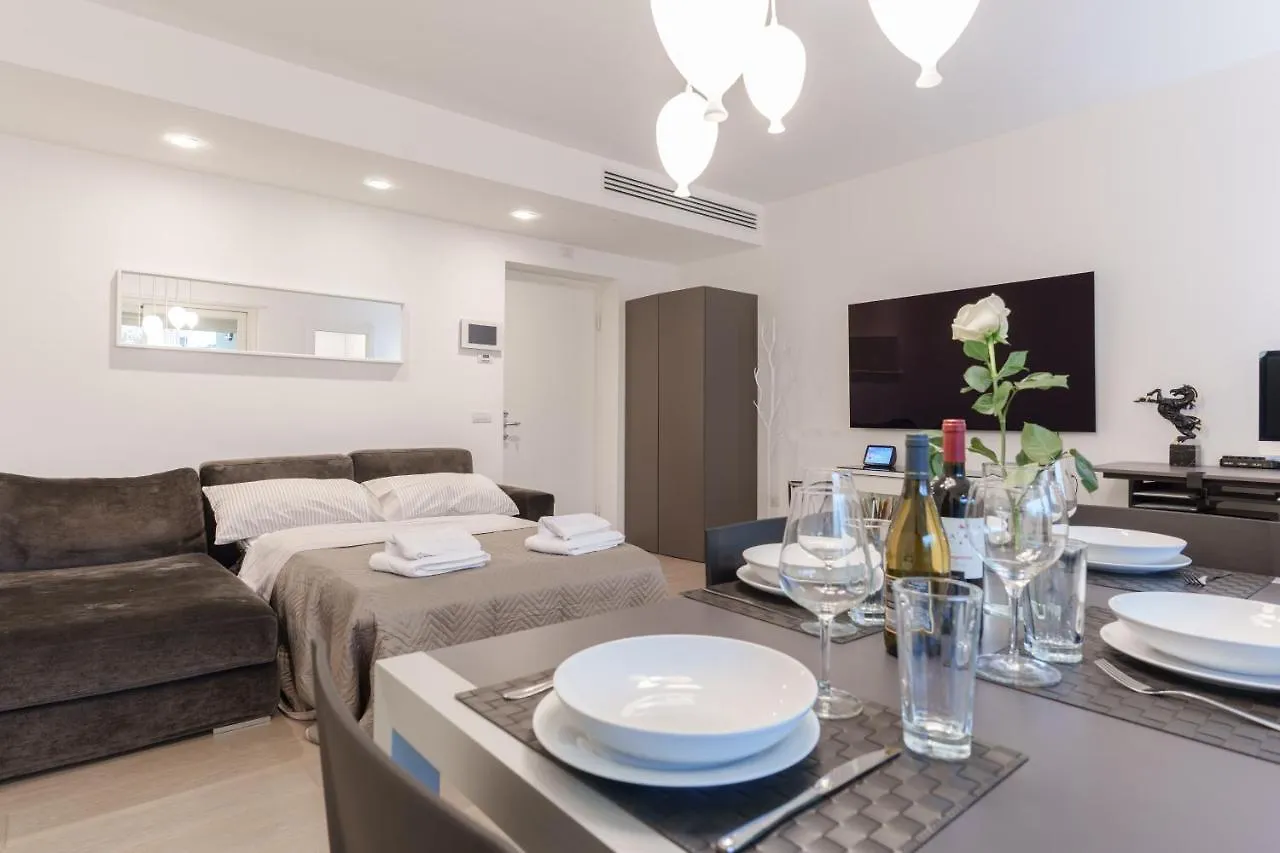 Seven Luxury Apartment Parioli Rome 0*,