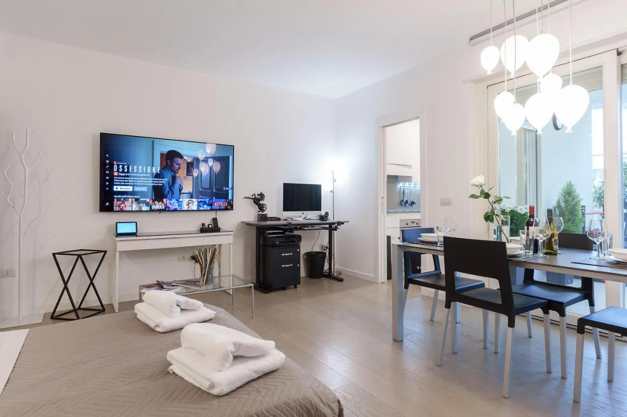 Seven Luxury Apartment Parioli contacts